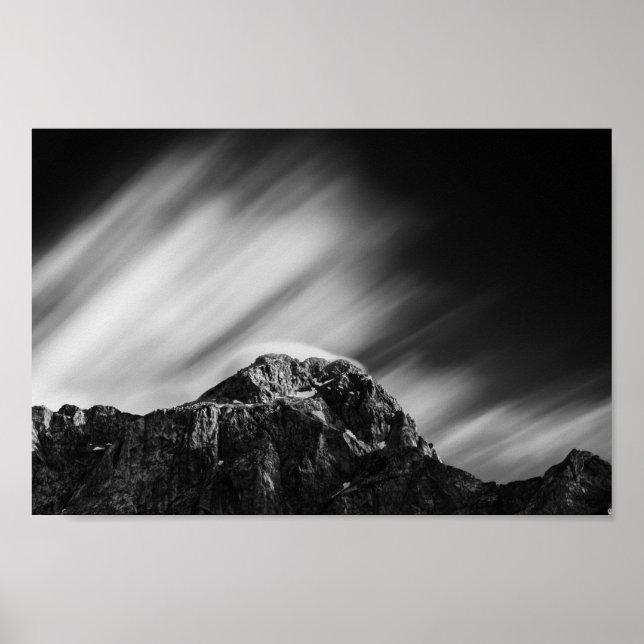 Póster Nubes sobre el Mangart de montaña (Frente)