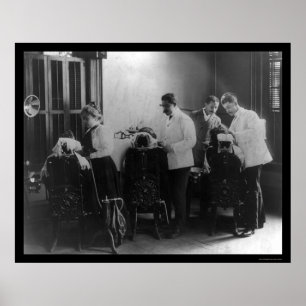 Póster Odontología en la Universidad Howard Washington, D