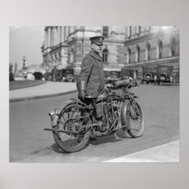 Póster Oficial de policía en motocicleta, 1924. Foto anti