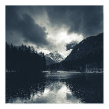 Oscuridad y lluvia en Zgornje Jezersko, Eslovenia