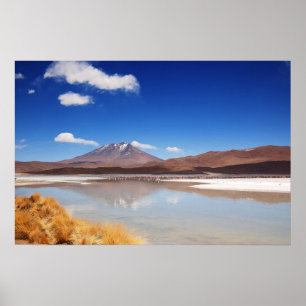 Póster Paisaje altiplano con volcán en Bolivia