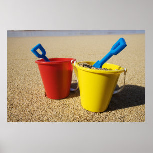Póster Palas y cubos en la playa de Sandy