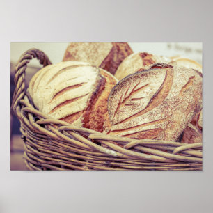 Póster Pan fresco en una canasta