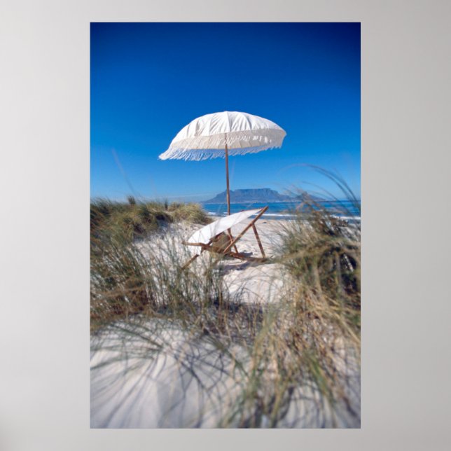 Póster Paraguas Y Silla En La Playa (Frente)