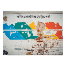 Pared pintada de antaño con graffiti