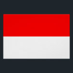Poster patriótico con bandera de Indonesia<br><div class="desc">¡Celebren su amor por Indonesia con este impactante Poster Patriótico que muestra la bandera de Indonesia! Este llamativo poster exhibe hermosamente los audaces colores rojo y blanco de la bandera indonesia, lo que hace que sea una manera perfecta de expresar su orgullo nacional. El diseño sencillo pero potente permite que...</div>