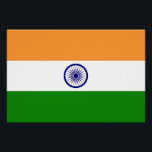 Poster patriótico con bandera de la India<br><div class="desc">¡Brilla tu espacio con nuestro impresionante poster con la bandera de la India! Este poster de diseño elegante es perfecto para mostrar su orgullo cultural y para darle un toque vibrante a cualquier habitación. El llamativo diseño de temática india muestra de manera prominente los colores de la bandera india, convirtiéndola...</div>