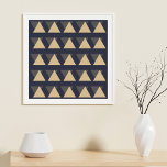 Póster Patrón triangular simple en oro y gris de carbón v<br><div class="desc">Patrones geométricos mínimos modernos de triángulos en gris de carbón vegetal y color amarillo dorado de bonito. Haga clic en personalizar para cambiar el color de fondo o para agregar texto o imágenes. Contáctame con cualquier pregunta o petición.</div>