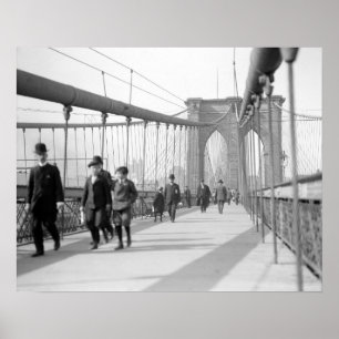 Póster Peatones del puente de Brooklyn, 1909. Foto antigu