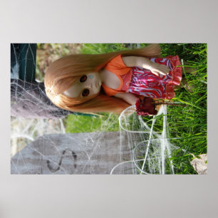 Póster Pequeña señorita sin nombre - Perturbadora