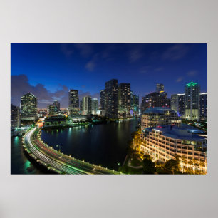 Póster Perfil urbano elevado desde Brickell Key