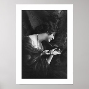 Póster perlas de drenaje ornamentadas en blanco y negro d