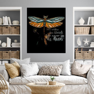 Póster Pero Sin La Cita Oscura Fancy Script Dragonfly