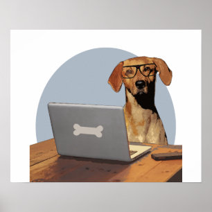 Póster Perro con lentes en la computadora y la mesa