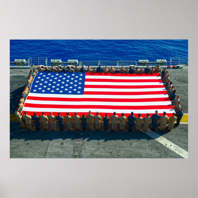 PÓSTER PERSONAL ESTADOUNIDENSE HONRANDO LA BANDERA (Frente)