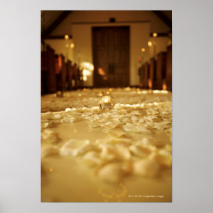 Póster Pétalos de la flor en el piso de la iglesia