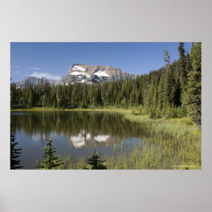 Póster Pico de montaña reflejado en un lago