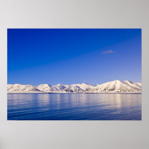 Póster Picos de nevado Woodfjord Svalbard