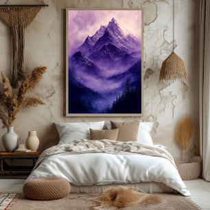 Póster Picos místicos de montaña en morado monocromo