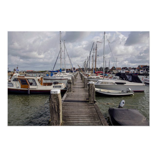 Póster Pier con embarcaciones y yates en Marken, Países B (Anverso)