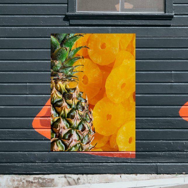 Póster Piña y cortar rodajas de piña pequeñas (Subido por el creador)