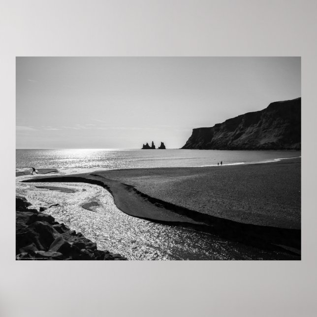 Póster Playa de arena negra, Reynisfjara - Islandia (Frente)