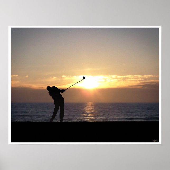 Póster Playing Golf At Sunset (Frente)