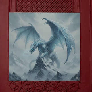 Póster Poderoso Dragón de Hielo en una Cima de Montaña
