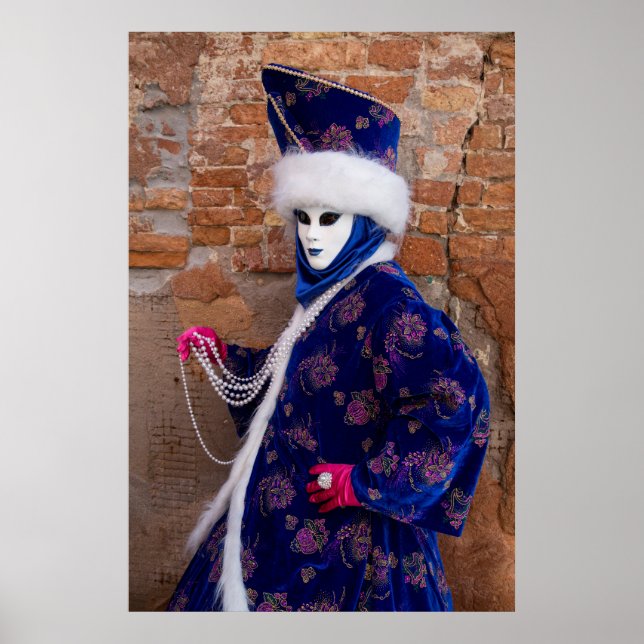 Póster Posando Con Vestimenta De Carnaval, Venecia (Frente)