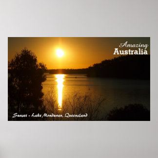 Póster Poster de la puesta de sol en el lago Monduran