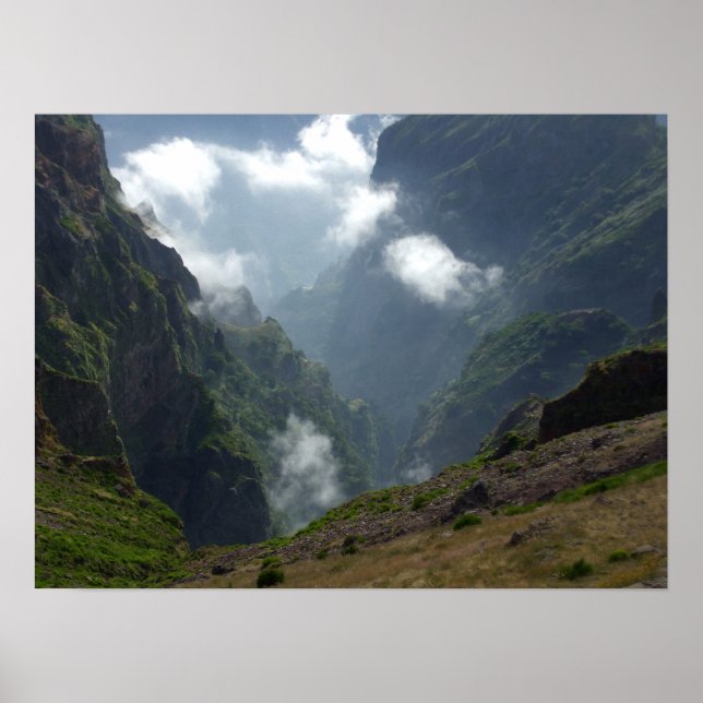 Póster Poster de nubes y montañas (Frente)