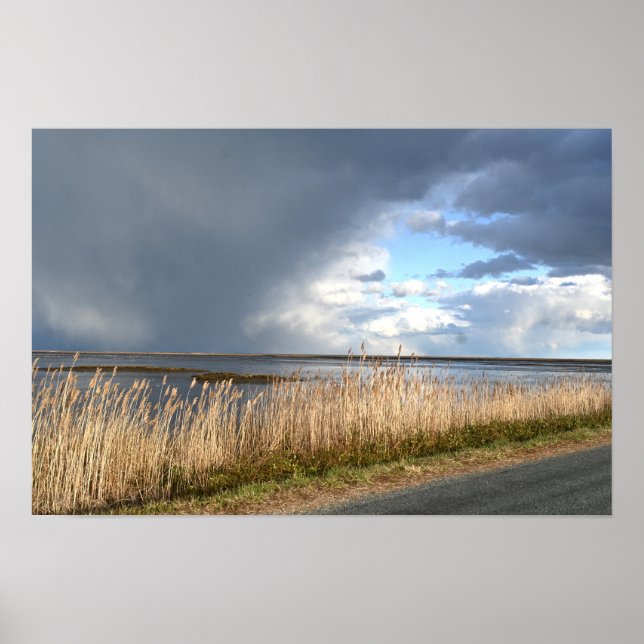 Póster Poster de paisajes acuáticos en el día de nubes (Frente)