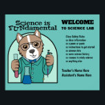 Póster Poster de perros de Science Lab<br><div class="desc">Pausa por un momento de ciencia. Científico de perros educados con gafas de seguridad con micropipeta,  vaso de agua y tubo de ensayo en la clase de ciencias de la escuela.</div>
