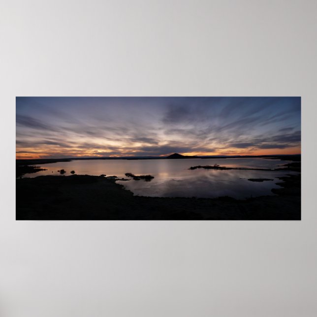 Póster Poster de puesta de sol en el lago Myvatn (Frente)