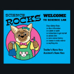 Póster Poster de reglas de aula de Science Lab<br><div class="desc">La ciencia Rocks. Gato siamés lindo con gafas de seguridad y portando una micropipeta y un tubo de prueba en la clase de laboratorio de ciencias de la escuela. Un ratón de laboratorio saca el dedo del bolsillo de su delantal. Enumera los nombres de los profesores, las normas de seguridad,...</div>