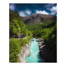 Primavera del río Soča desde el puente Napoleón