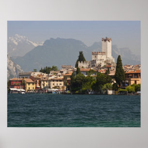 Póster Pueblo junto al lago, Malcesine, Provincia de Vero