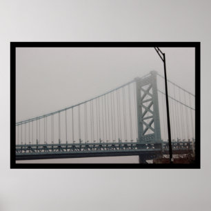 Póster Puente Ben Franklin Bajo Niebla