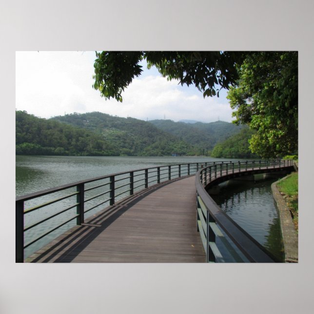 Póster Puente de bicicleta sobre el agua (Frente)