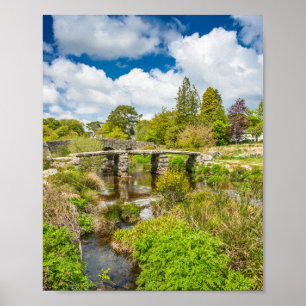 Póster Puente de garganta medieval sobre el río Dartmoor
