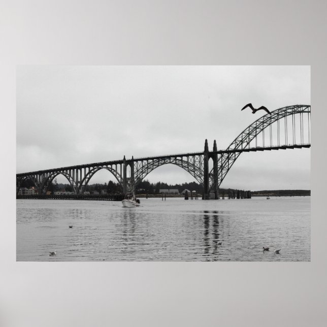 Póster Puente de la Bahía Yaquina en blanco y negro (Frente)