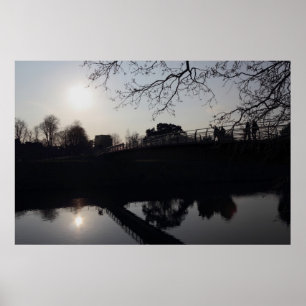 Póster Puente de pie sobre un río