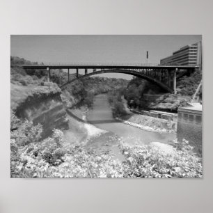 Póster Puente sobre la fotografía de la garganta del río