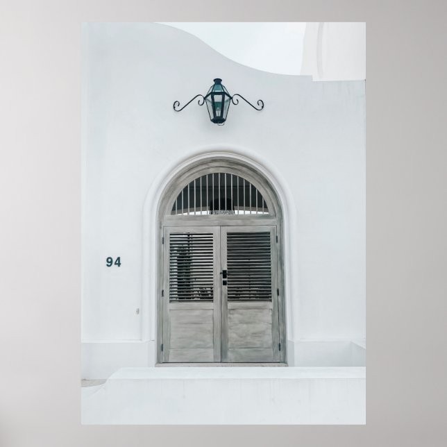 PÓSTER PUERTA DE MADERA GRIS CERRADA POR DEBAJO DE LA LUZ (Frente)