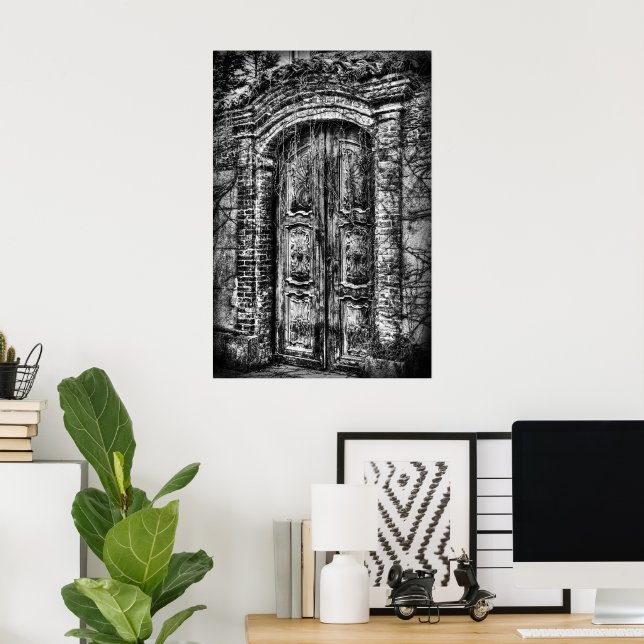 Póster Puerta de madera tallada de palacio abandonado (Oficina en casa)