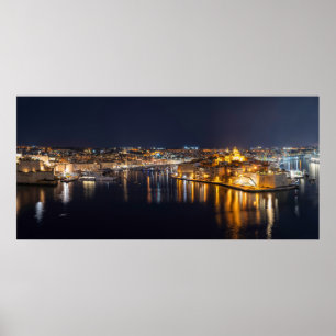 Póster Puerto de Malta iluminado por la noche