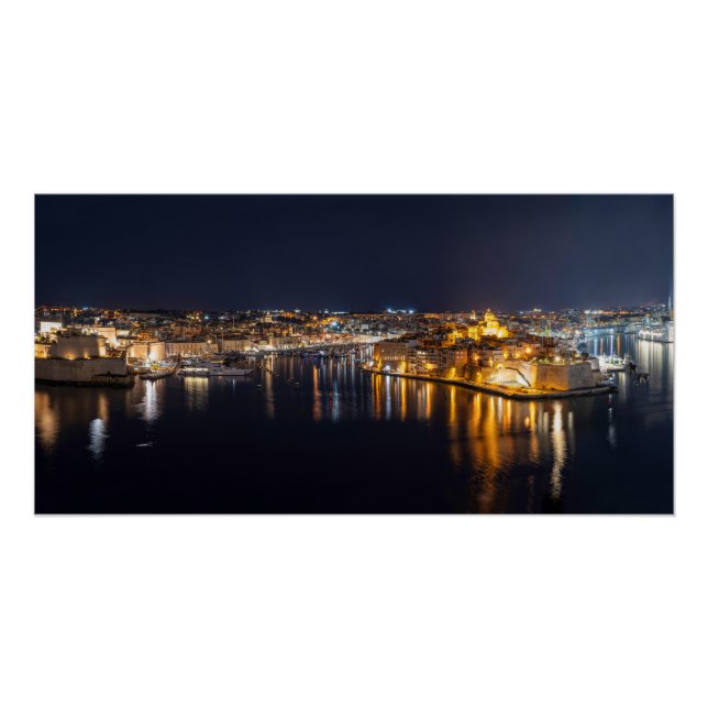 Póster Puerto de Malta iluminado por la noche (Anverso)