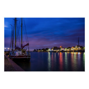 Póster Puerto de Volendam iluminado por la noche