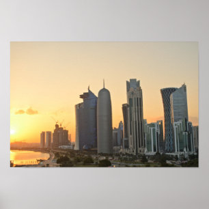 Póster Puesta del sol sobre el horizonte de Doha, Qatar