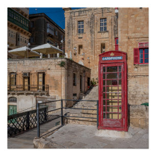 Póster Puesto de teléfono rojo en La Valeta Malta